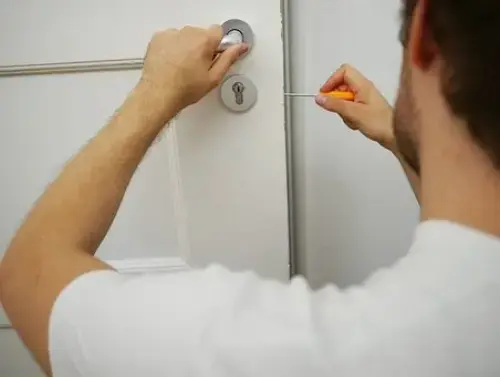 Lock-Repair--in-Bethel-Park-Pennsylvania-lock-repair-bethel-park-pennsylvania.jpg-image